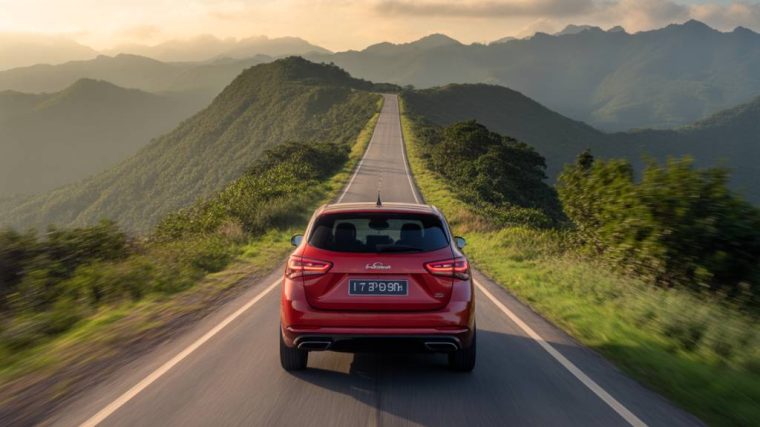 Hiring a car in Malaysia: driving tips and scenic road trip ideas